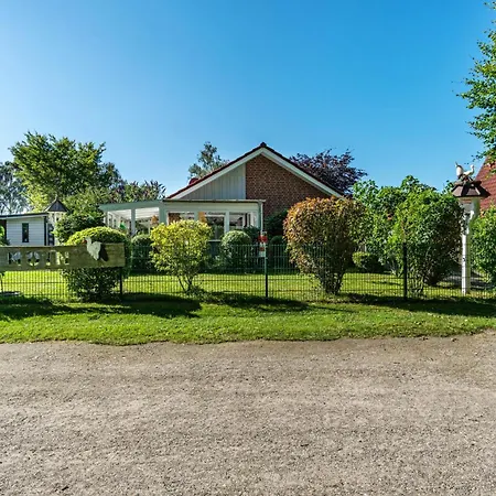 Сasa de vacaciones Haus Storchennest Mit Sauna
